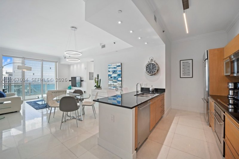 Comprar apartamento no The Plaza Tower I 4600