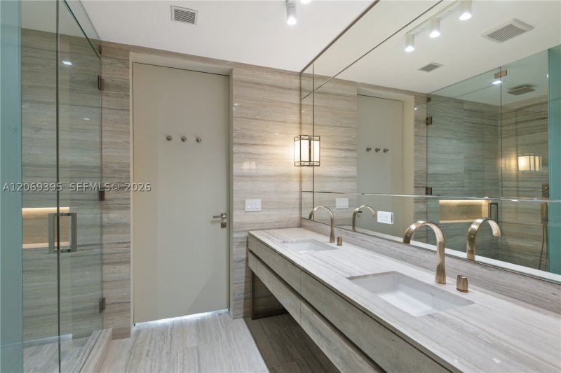 Alquiler de apartamento en Residences by Armani / Casa 1803