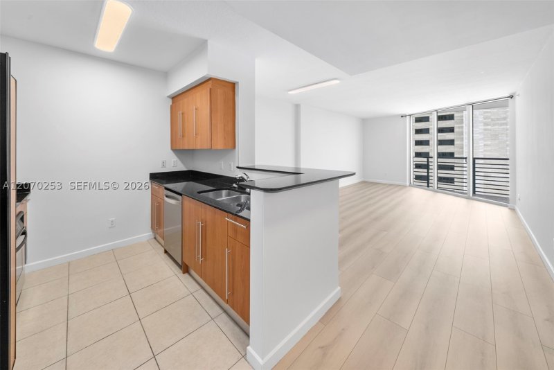 Alquiler de apartamento en One Miami West Tower 1910
