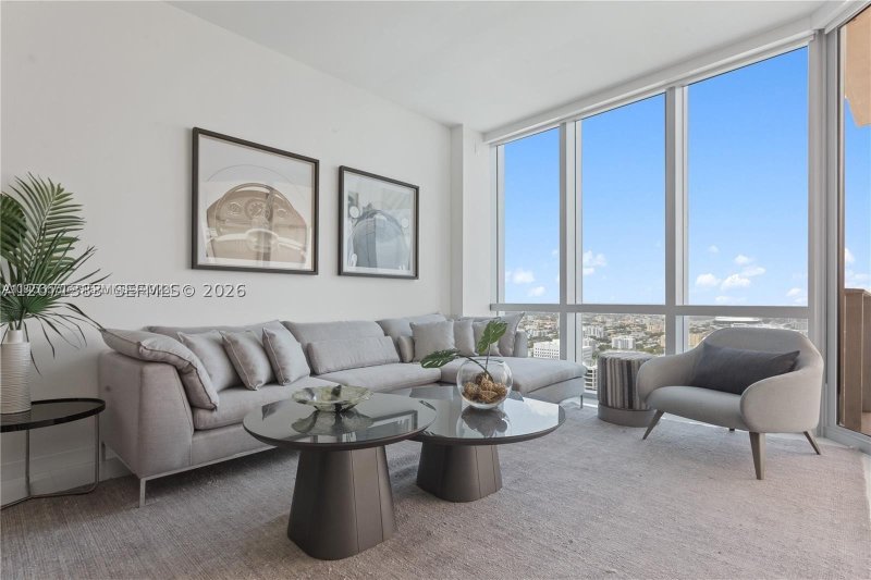 Comprar apartamento no Paramount Miami WorldCenter 4106