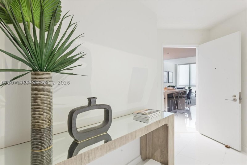 Comprar apartamento no Paramount Miami WorldCenter 4106