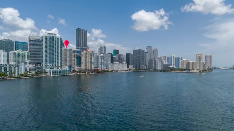 The Club At Brickell Bay Apt #3310