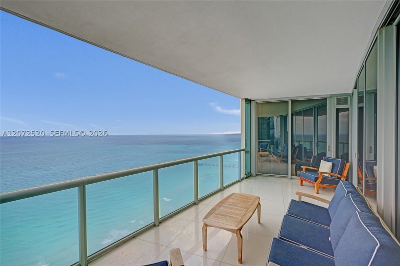 Jade Ocean Apt #3206
