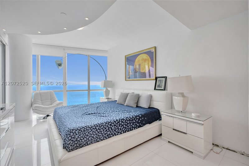 Comprar apartamento no Jade Ocean 3206