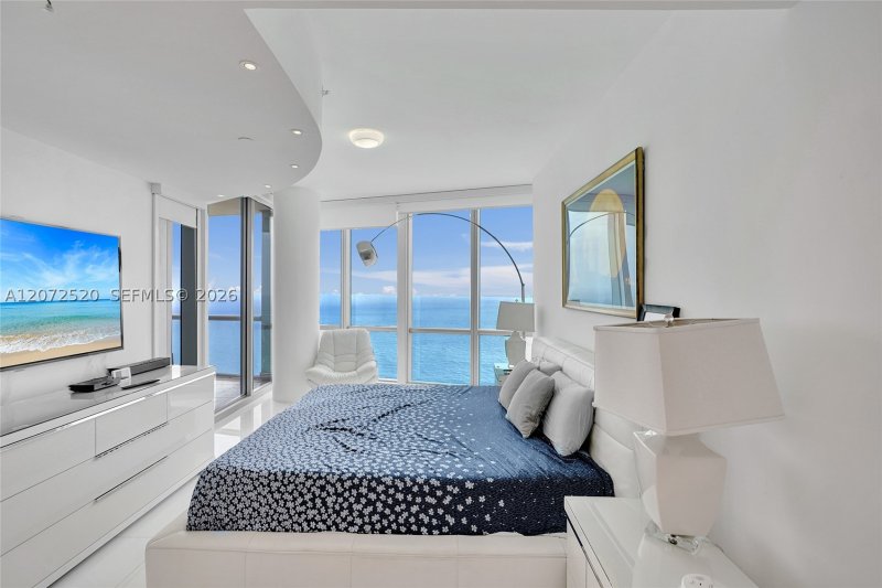 Comprar apartamento no Jade Ocean 3206