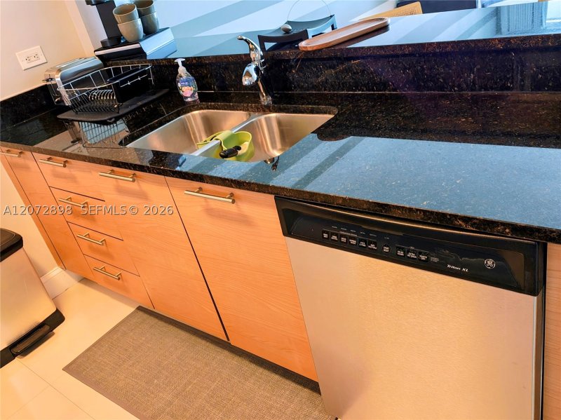 Alquiler de apartamento en Brickell on the River North 909