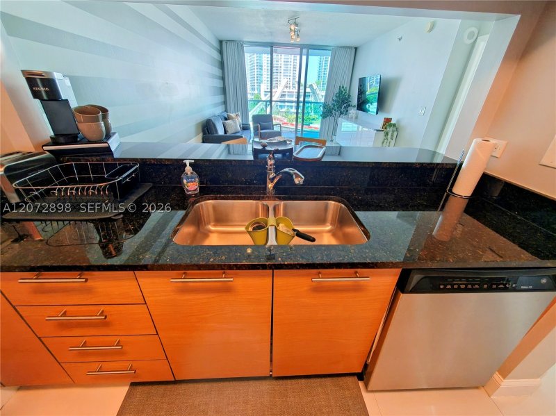 Alquiler de apartamento en Brickell on the River North 909