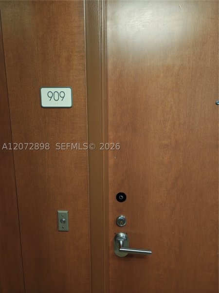 Alquiler de apartamento en Brickell on the River North 909