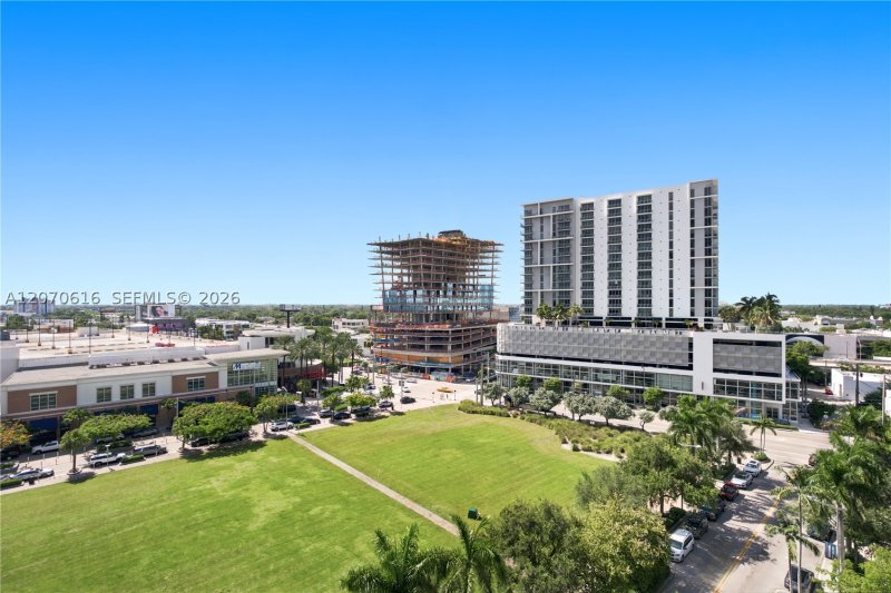 Condo for sale at Midtown Miami 2 M-0904