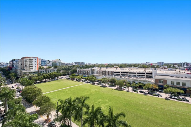 Condo for sale at Midtown Miami 2 M-0904