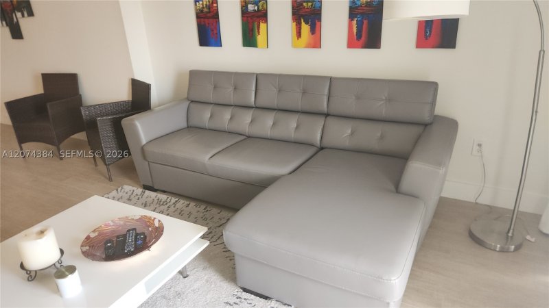 Aluguel de apartamento no Arlen House 1725