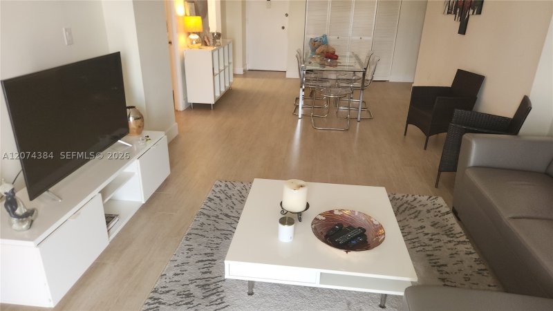 Aluguel de apartamento no Arlen House 1725