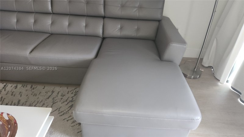 Aluguel de apartamento no Arlen House 1725