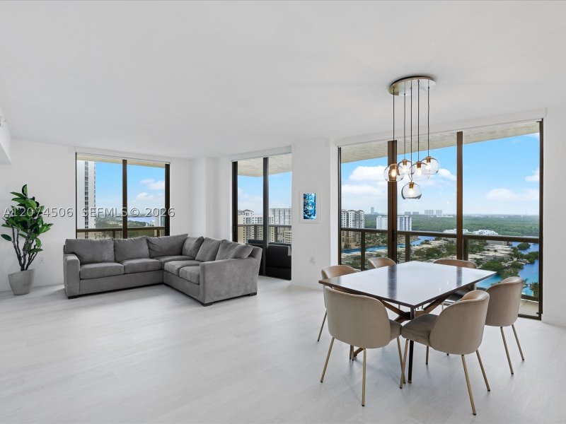 Condo for sale at Sayan 1804