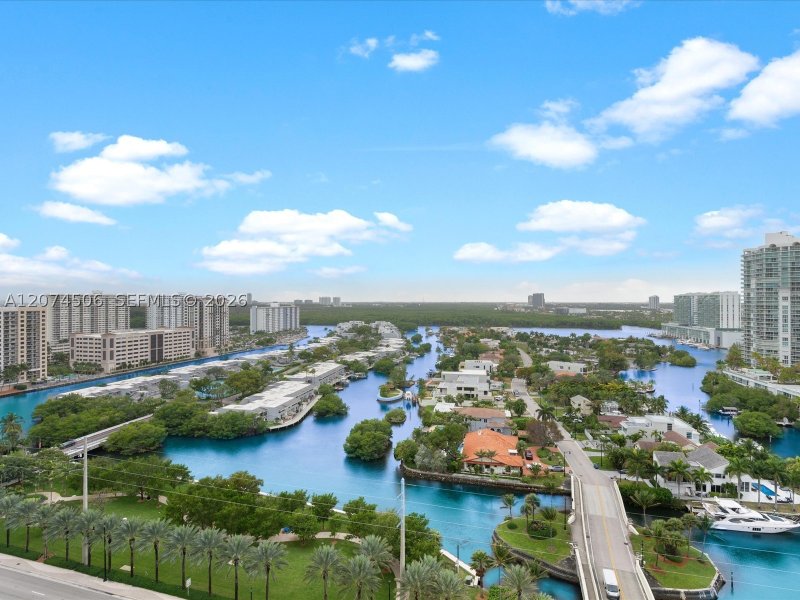 Condo for sale at Sayan 1804