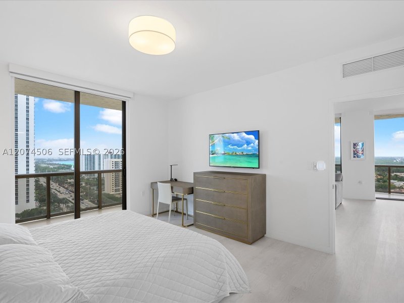 Condo for sale at Sayan 1804