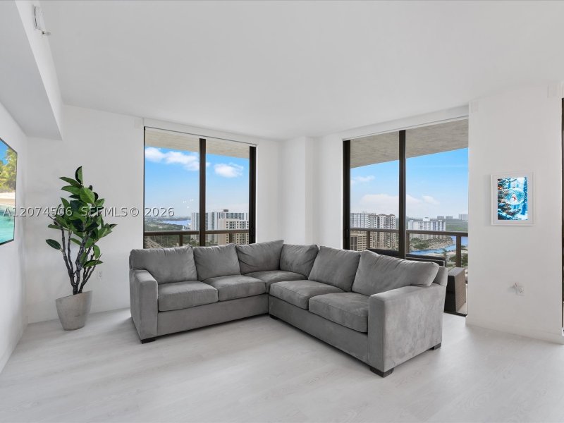 Condo for sale at Sayan 1804