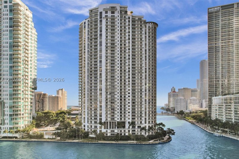 Alquiler de apartamento en Carbonell 2302