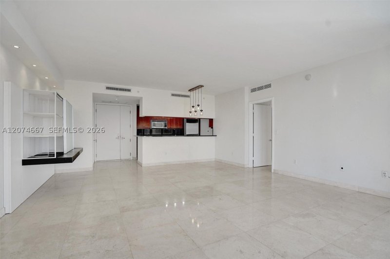 Alquiler de apartamento en Carbonell 2302