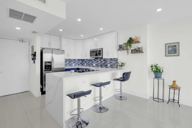 Comprar apartamento no Coronado I 2107