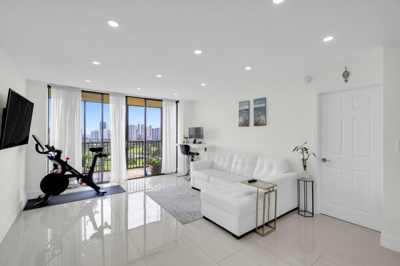 Comprar apartamento no Coronado I 2107