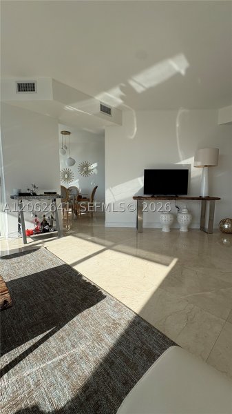 Apartment for rent at Trump Royale 1801A