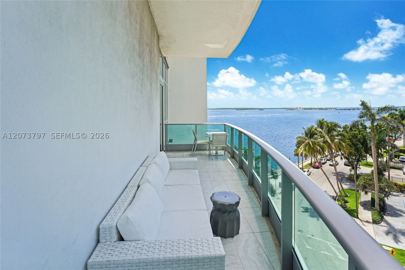 Condo for sale at Jade Brickell 611