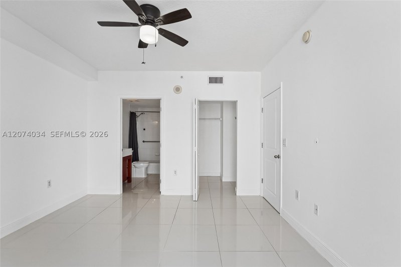 Apartment for rent at Vue at Brickell 2109