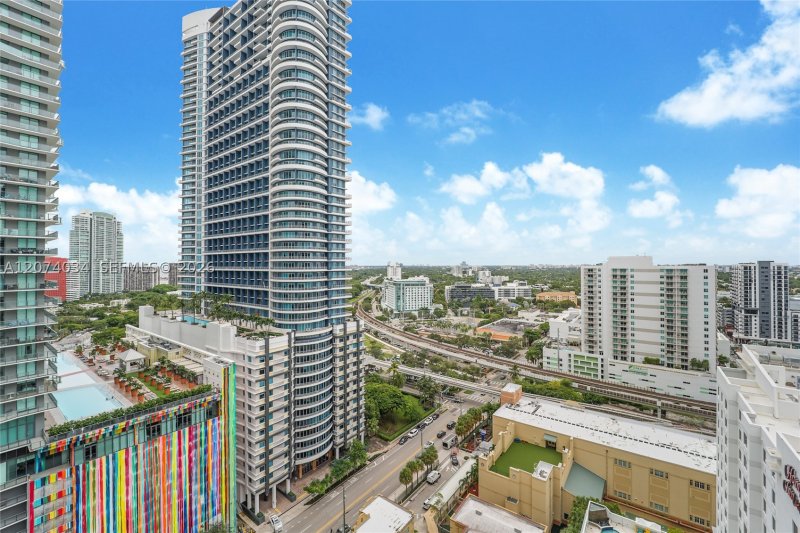 Apartment for rent at Vue at Brickell 2109