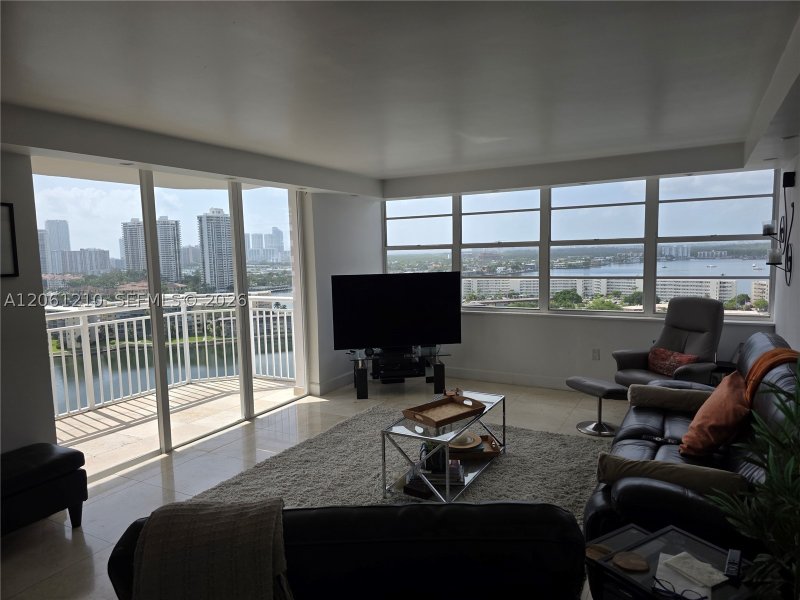 Comprar apartamento no Del Prado Aventura 1805