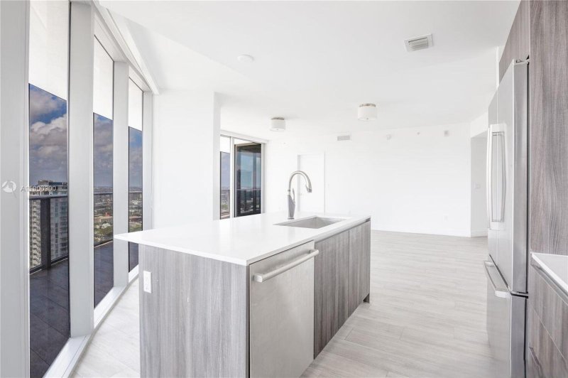 Aluguel de apartamento no Aria on The Bay 2200