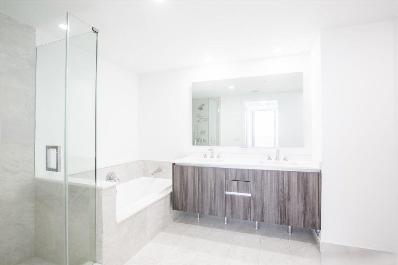 Aluguel de apartamento no Aria on The Bay 2200