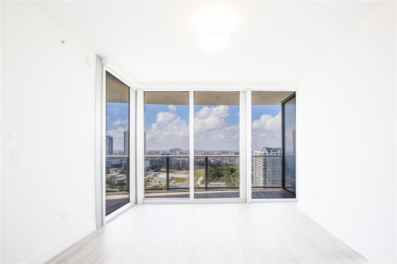 Aluguel de apartamento no Aria on The Bay 2200