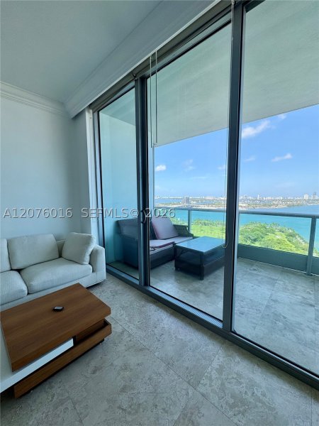 Alquiler de apartamento en 900 Biscayne 2604