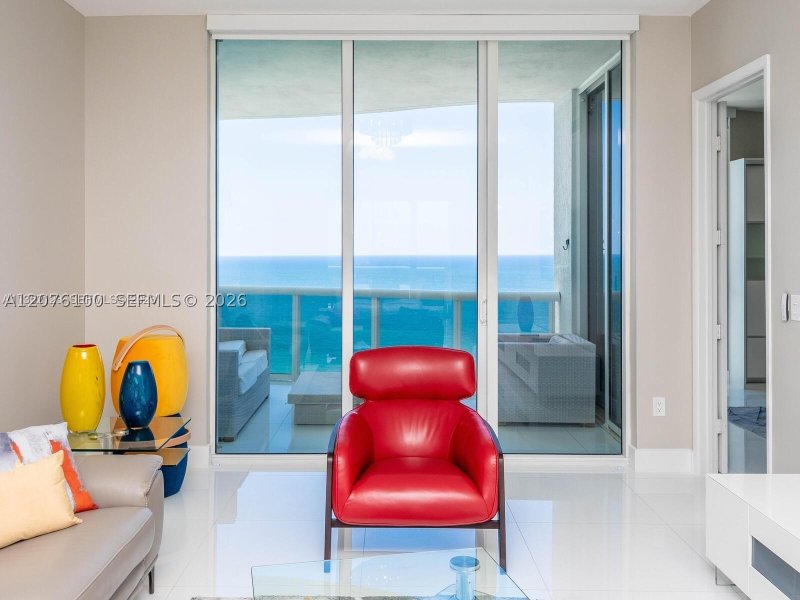Comprar apartamento en Trump Tower Two 2504