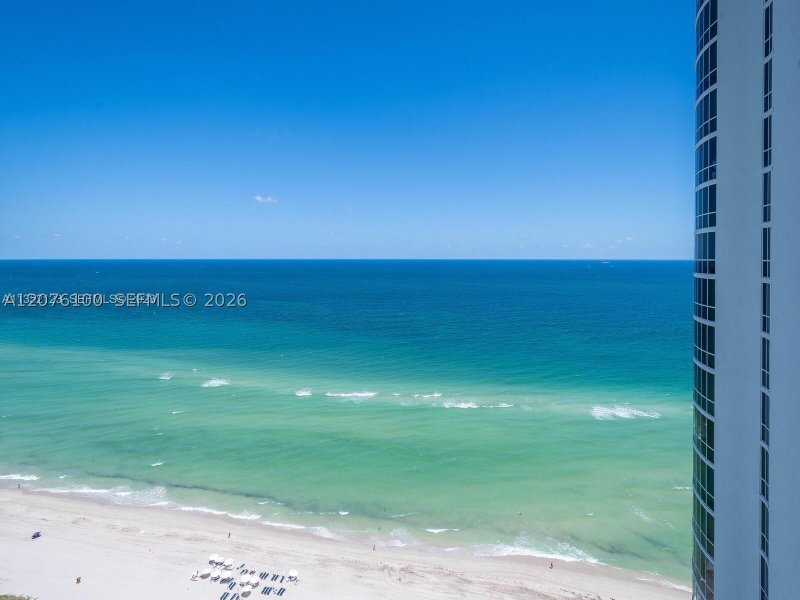 Comprar apartamento en Trump Tower Two 2504