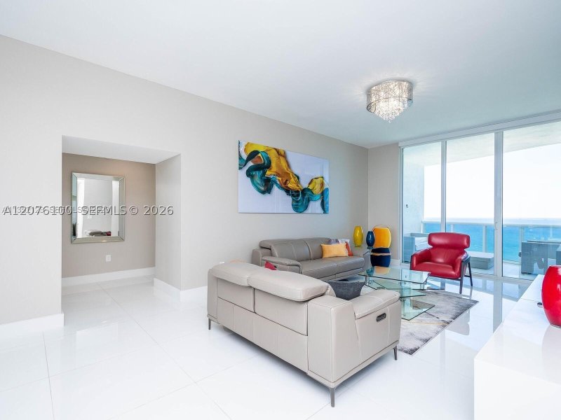 Comprar apartamento en Trump Tower Two 2504