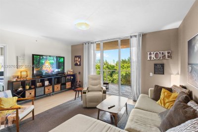 One Fifty One at Biscayne Apt #401