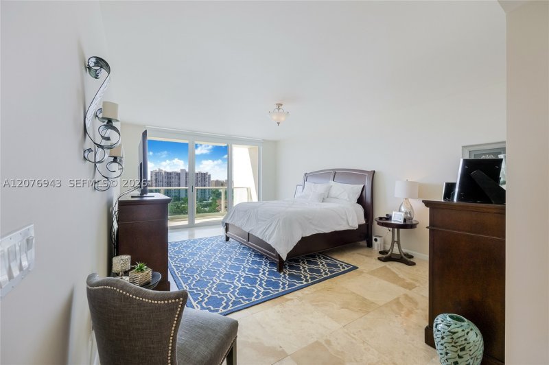 Comprar apartamento en Peninsula II 1607
