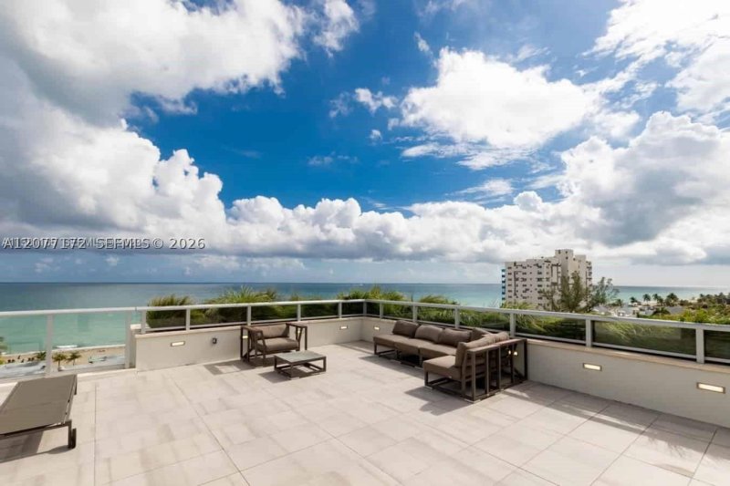Comprar apartamento no Costa Hollywood N510