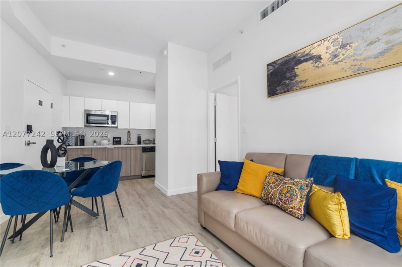 Property photo # 0