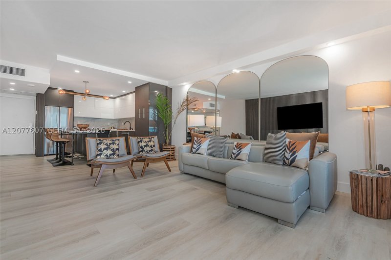 Property photo # 13