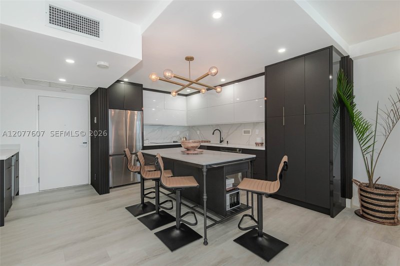 Property photo # 8