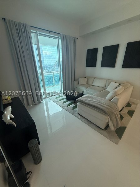 Comprar apartamento en The Plaza Tower II 4105