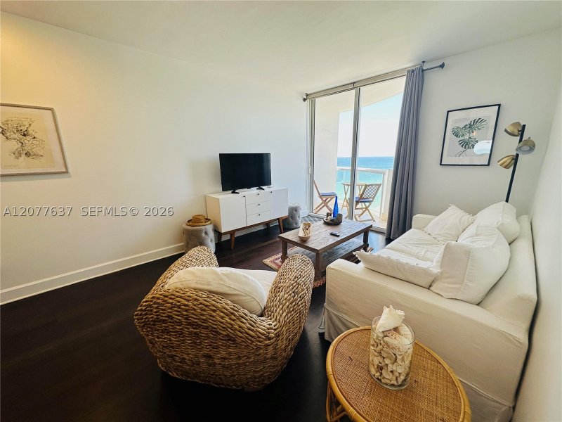 Apartment for rent at Akoya 2005