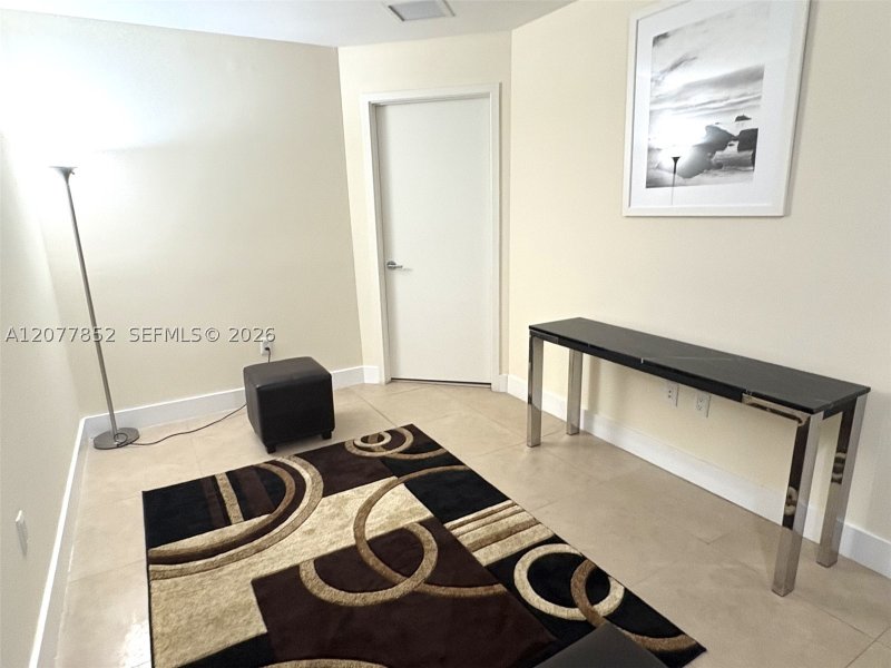 Aluguel de apartamento no 1100 Millecento 811
