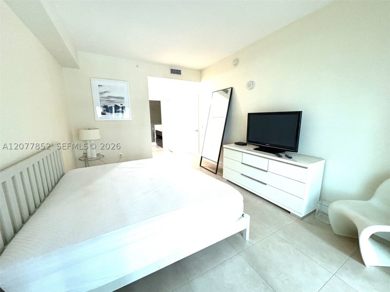 Aluguel de apartamento no 1100 Millecento 811