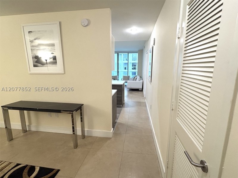 Aluguel de apartamento no 1100 Millecento 811