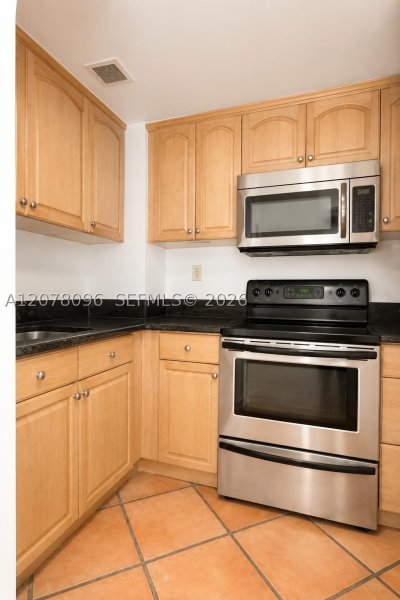 Property photo # 8