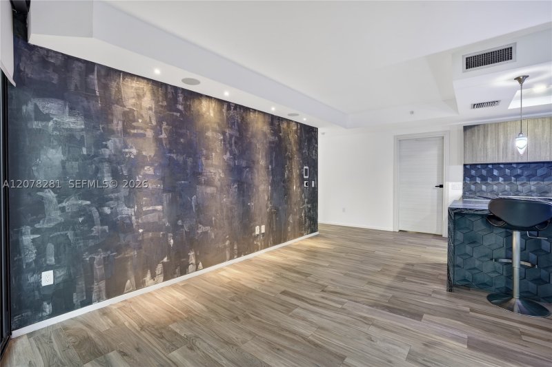 Property photo # 12